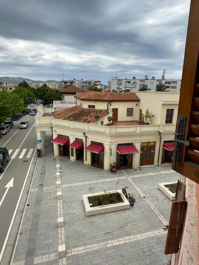 Central Charm Apartments Vlore Bagian luar foto