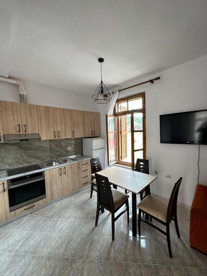 Central Charm Apartments Vlore Bagian luar foto