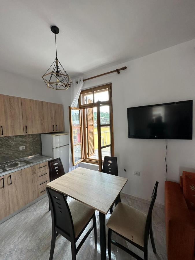 Central Charm Apartments Vlore Bagian luar foto
