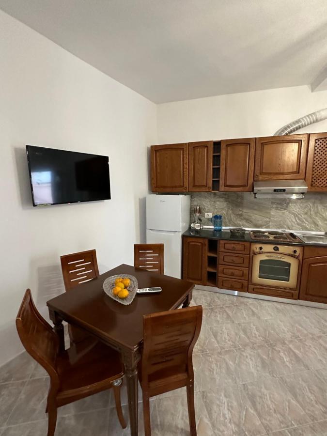 Central Charm Apartments Vlore Bagian luar foto