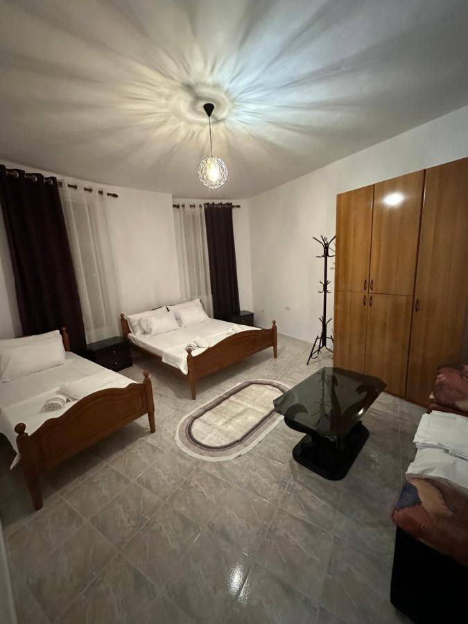 Central Charm Apartments Vlore Bagian luar foto