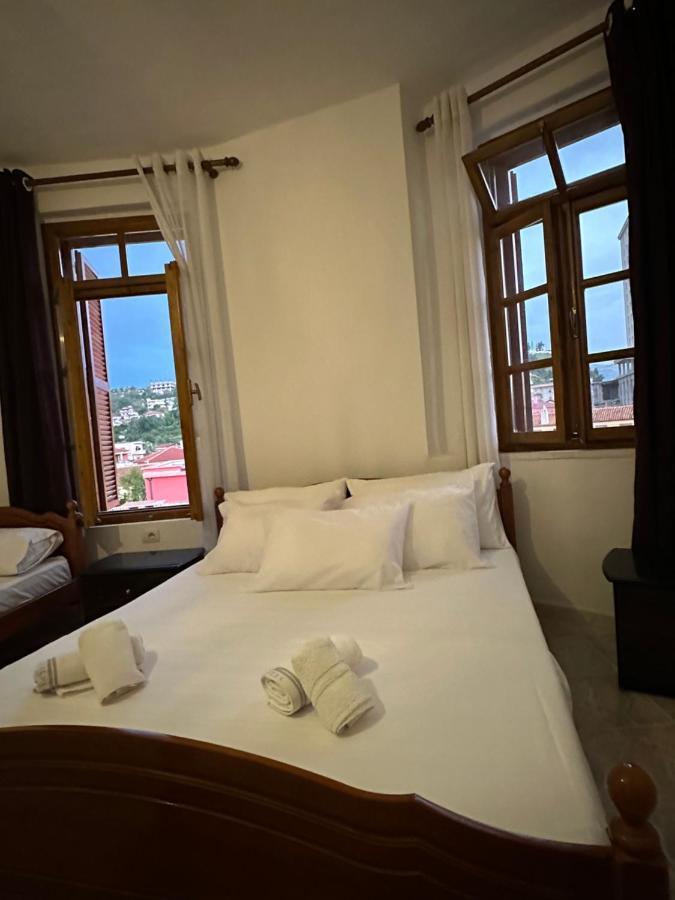 Central Charm Apartments Vlore Bagian luar foto